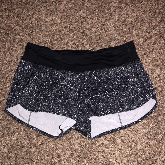 lululemon athletica Pants - Lululemon Speed Up Short 2.5”